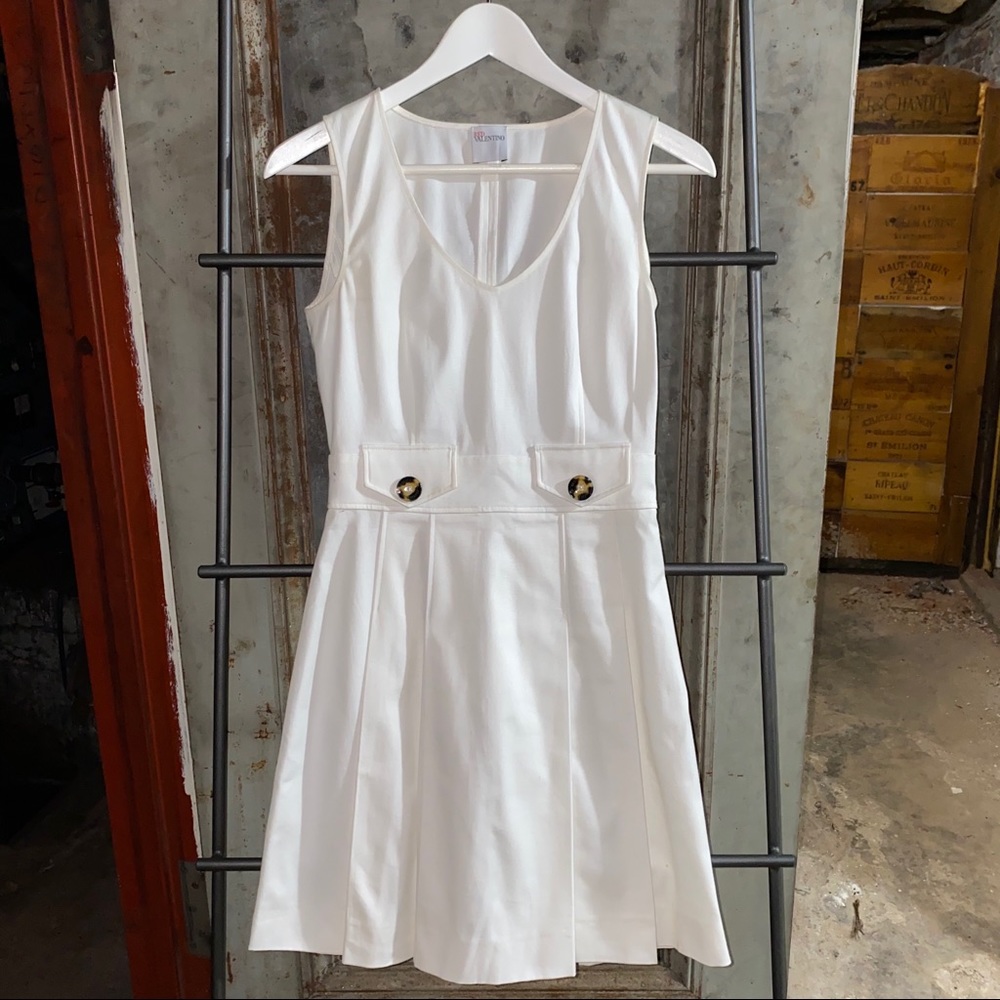 Red Valentino Button White Cotton Pleated Dress